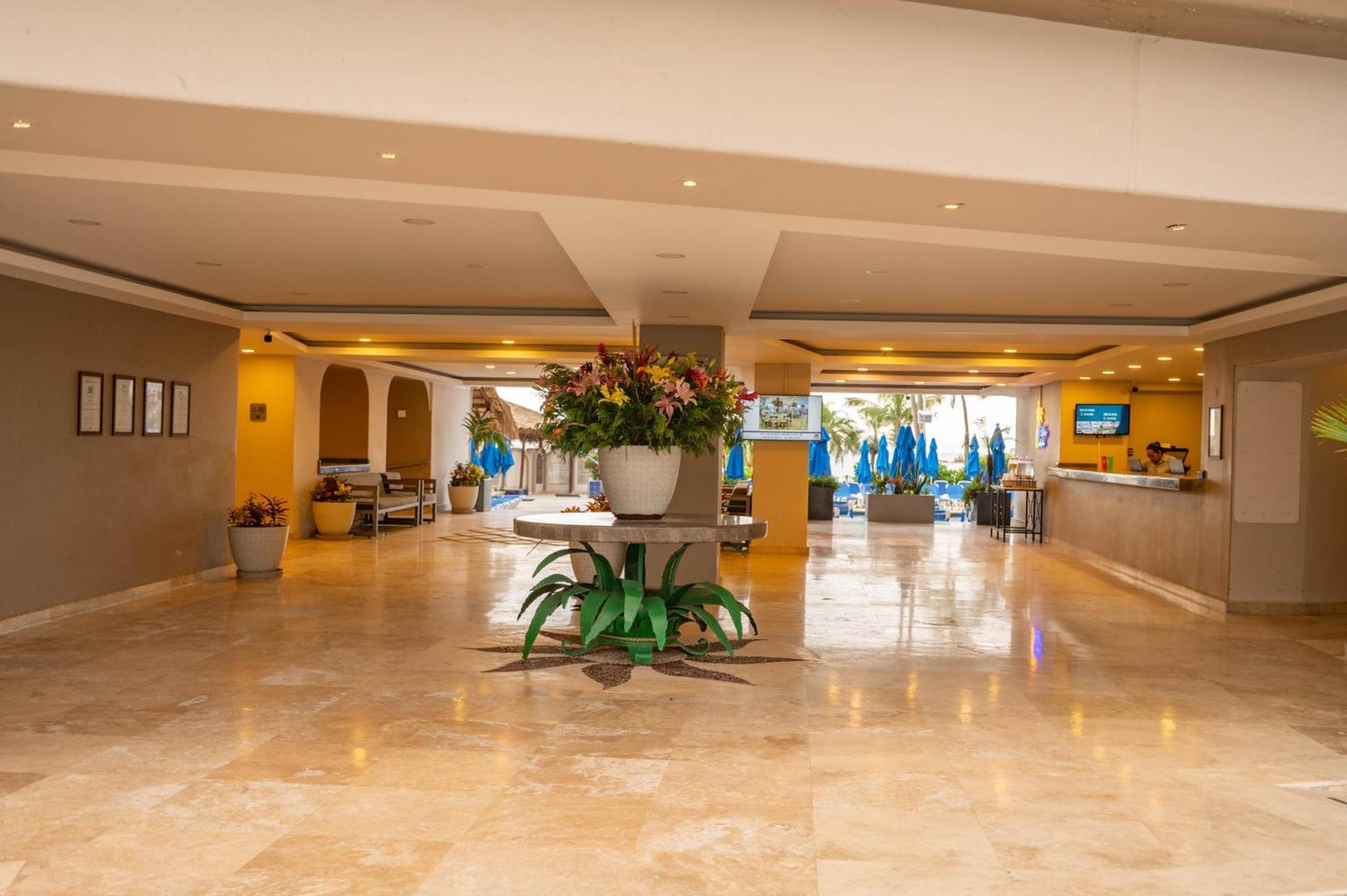 Ritz Acapulco All Inclusive Экстерьер фото Lobby