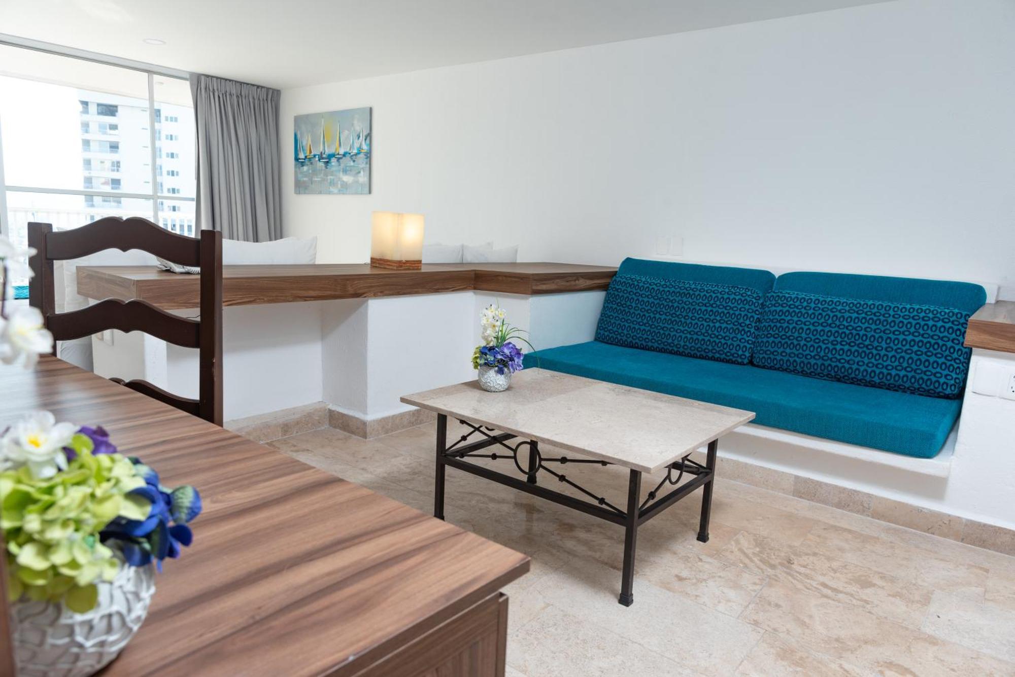 Ritz Acapulco All Inclusive Экстерьер фото A living room at the hotel